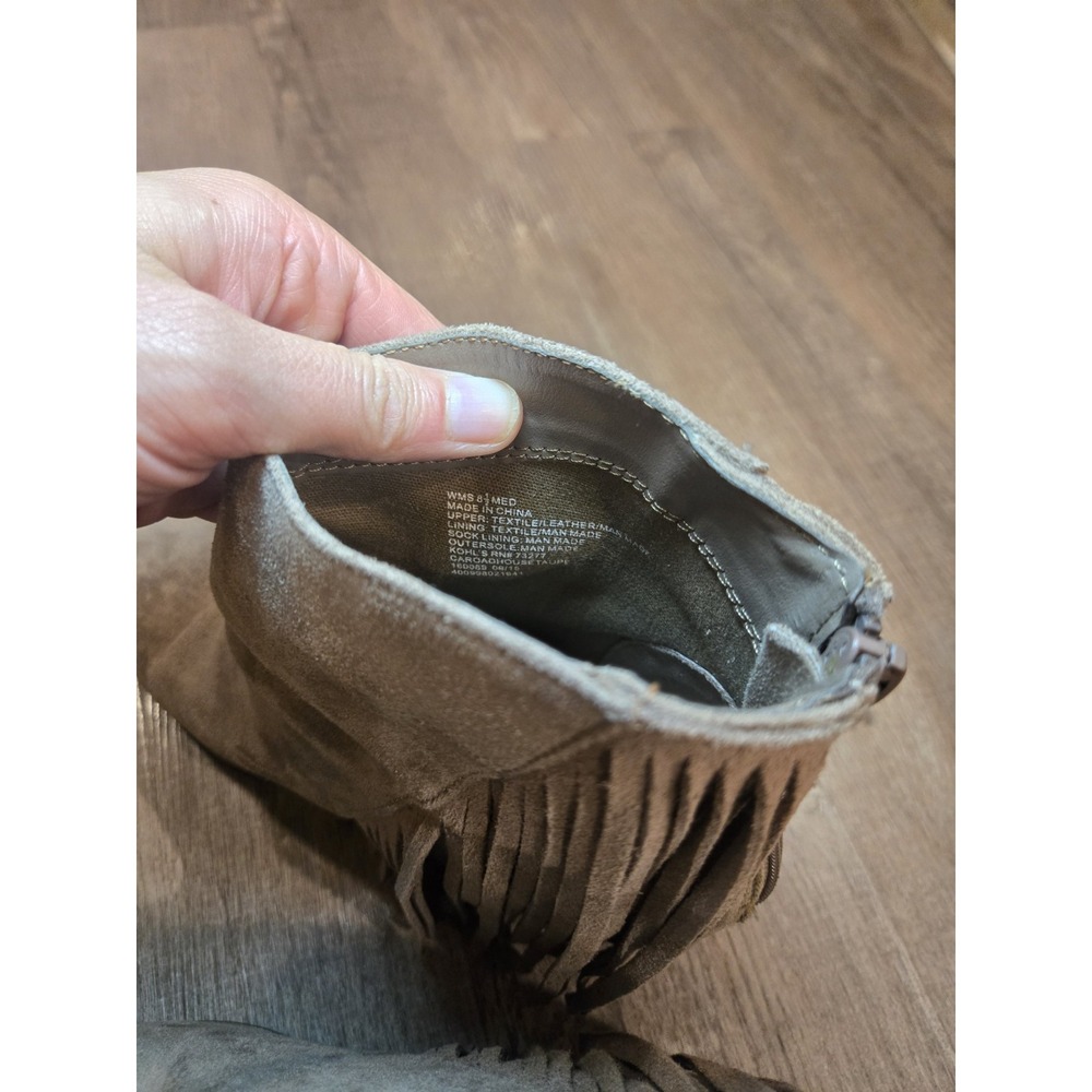 Candie's Suede Heeled Ankle Booties Size 8.5 Western Fringe Boho Taupe Roadhouse - Picture 2 of 7